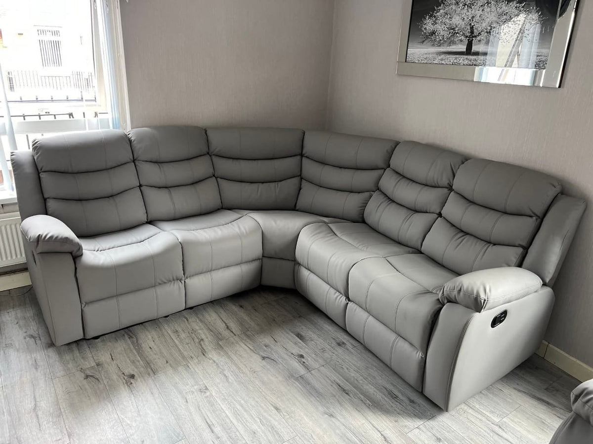 Modern Sofa – Comfort Meets Contemporary Style